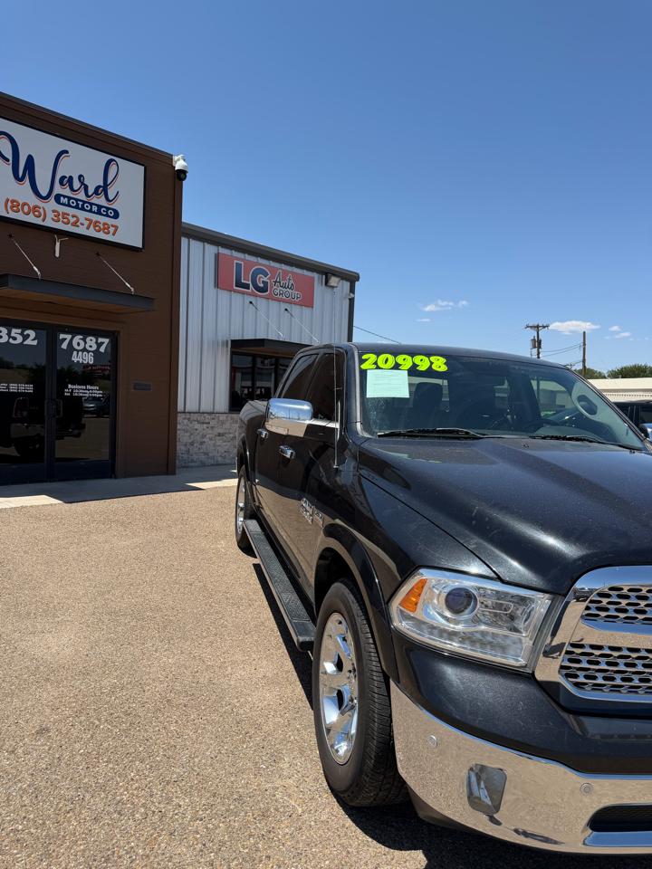 RAM 1500 Laramie Crew Cab SWB 4WD 2015