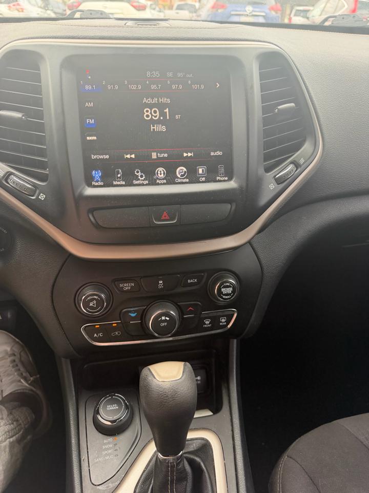 Jeep Cherokee Latitude 4WD 2016