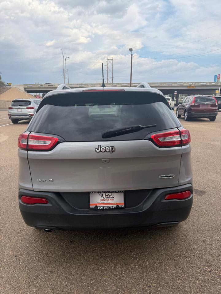 Jeep Cherokee Latitude 4WD 2016
