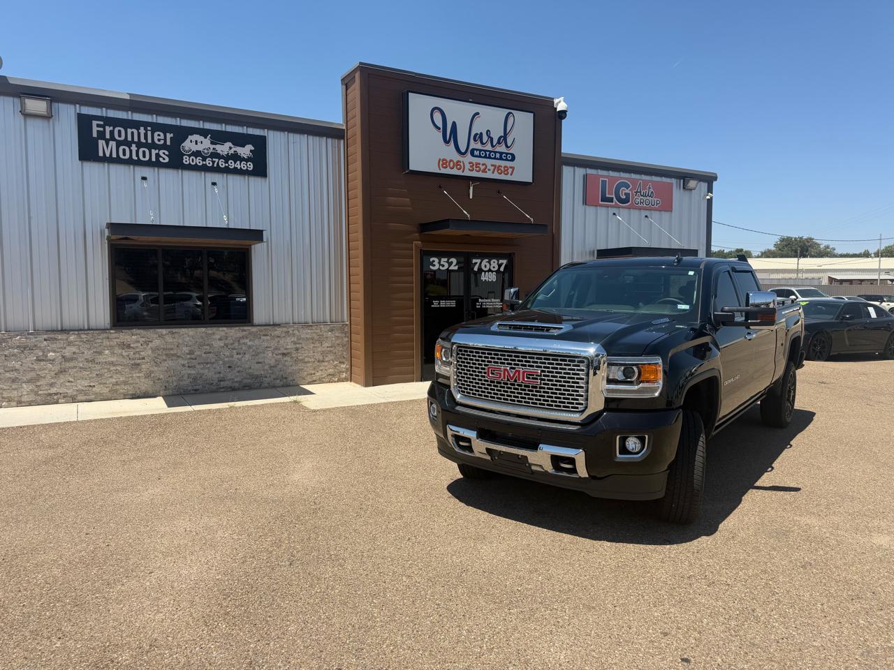 GMC Sierra 2500HD Denali Crew Cab 4WD 2017