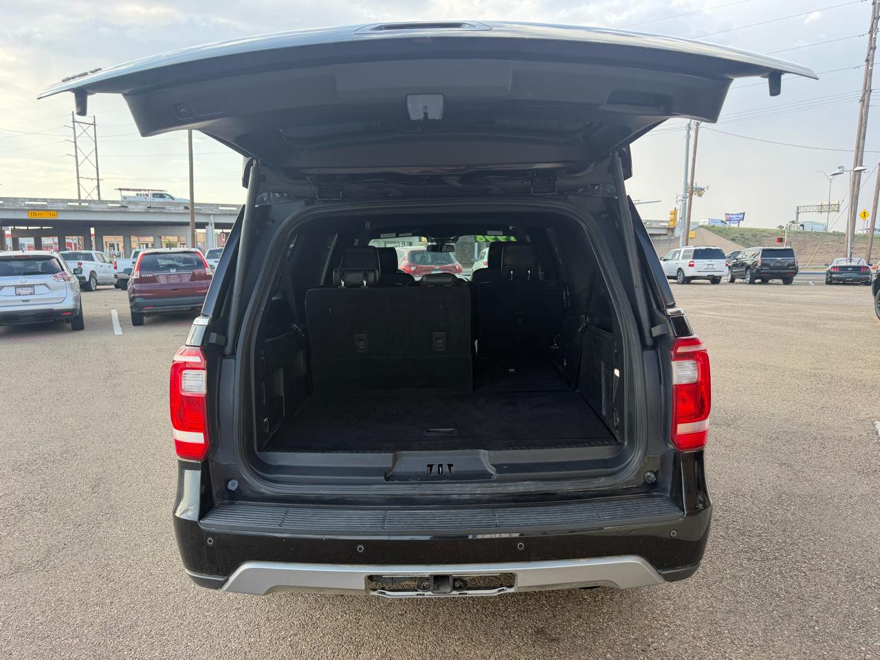 Ford Expedition MAX XLT 4WD 2020
