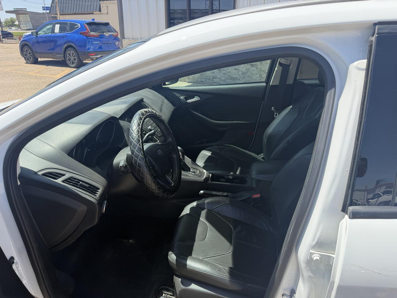 Ford Focus SE Sedan 2016