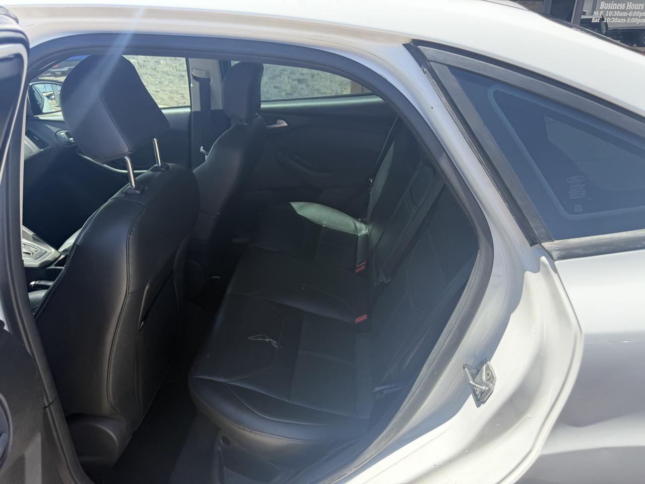 Ford Focus SE Sedan 2016