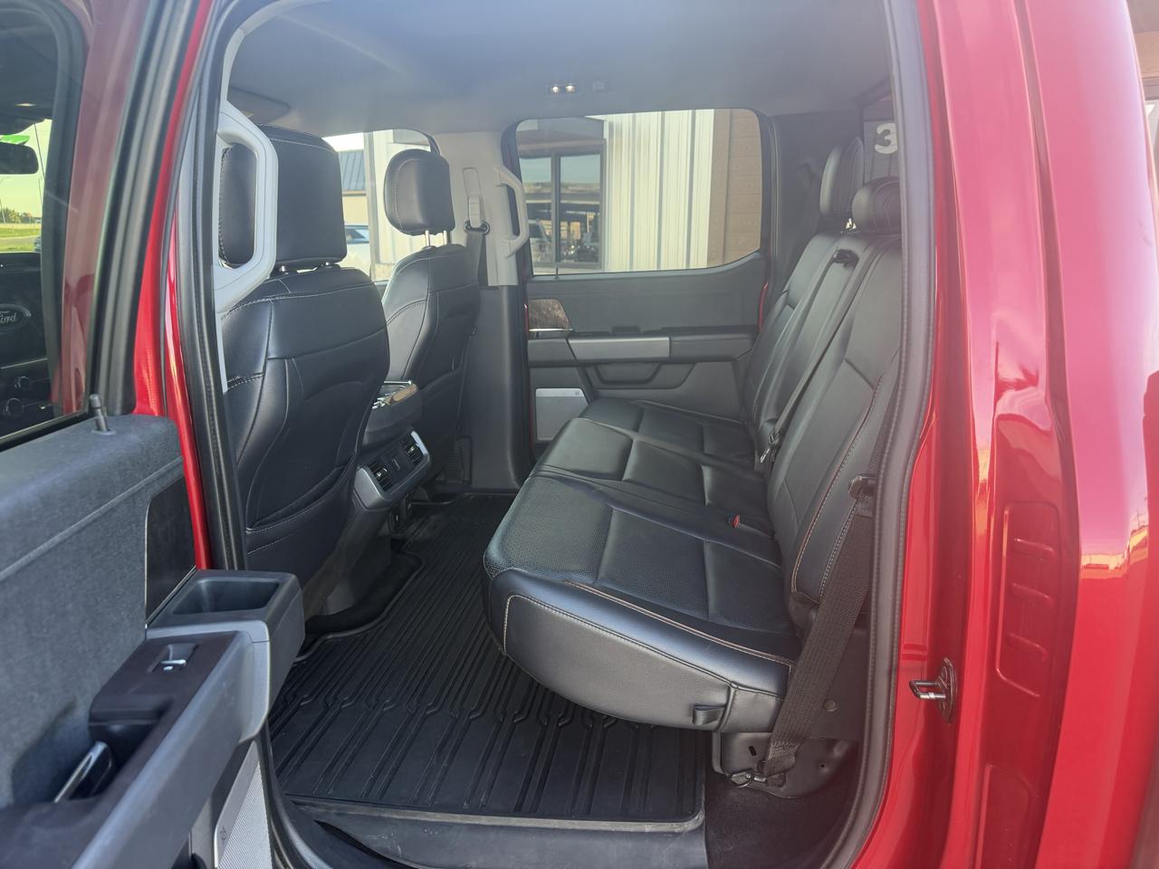 Ford F-150 SuperCrew 150" Lariat 2021