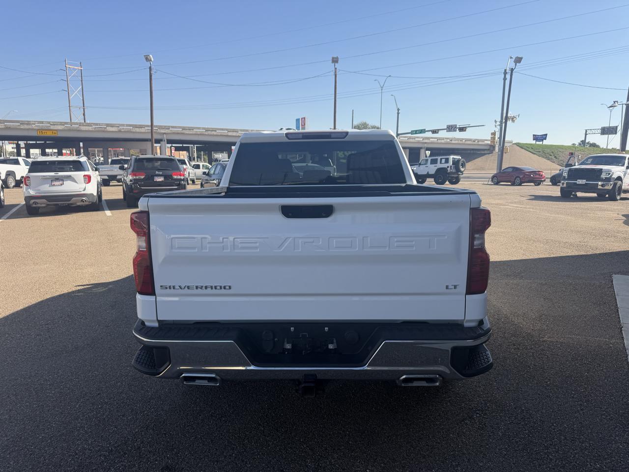 Chevrolet Silverado 1500 LT Crew Cab 4WD 2021