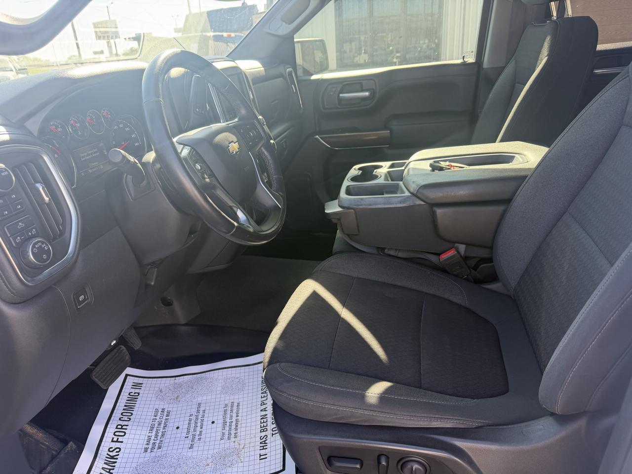 Chevrolet Silverado 1500 LT Crew Cab 4WD 2021