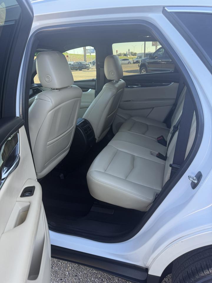 Cadillac XT5 Base 2017