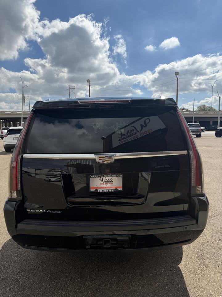 Cadillac Escalade ESV 2WD Luxury 2015
