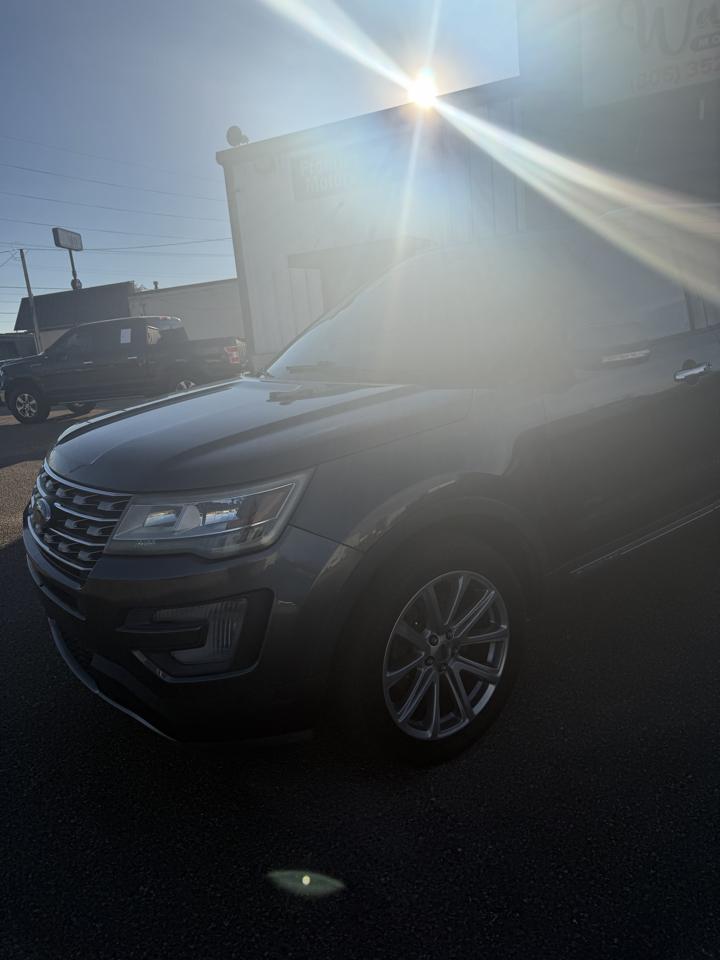 Ford Explorer Limited 4WD 2017