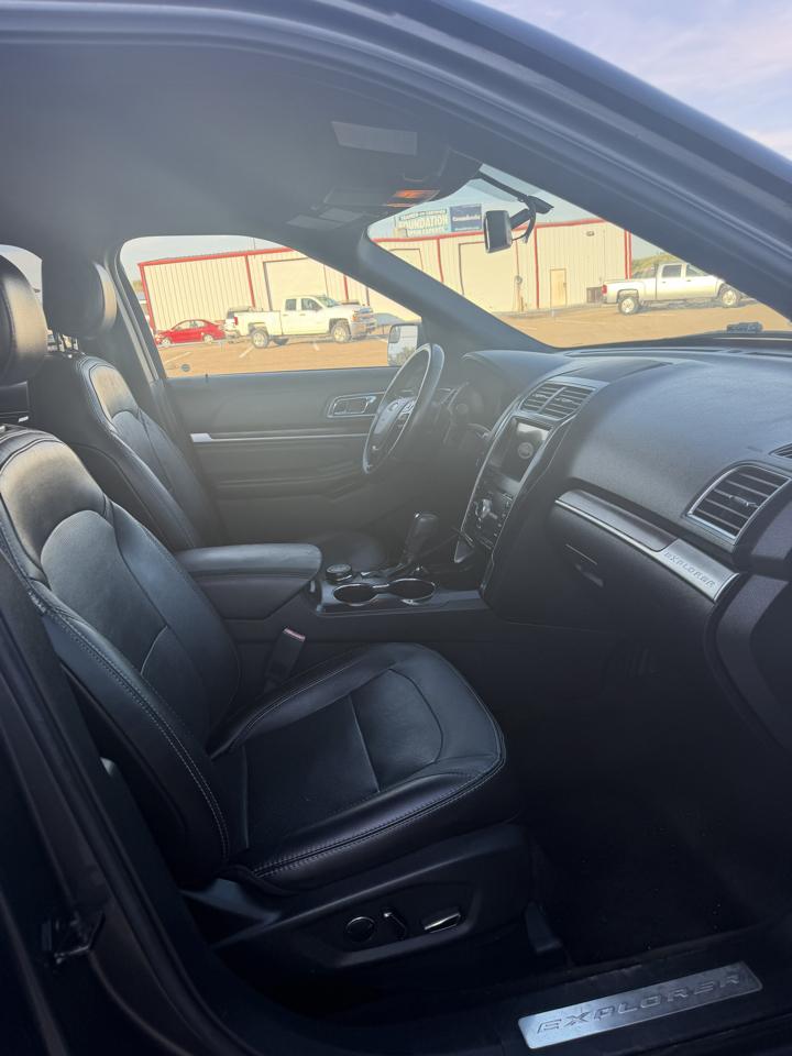 Ford Explorer Limited 4WD 2017