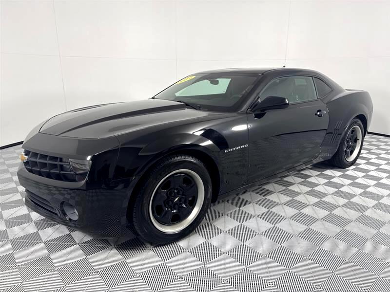 Chevrolet Camaro LS Coupe 2013