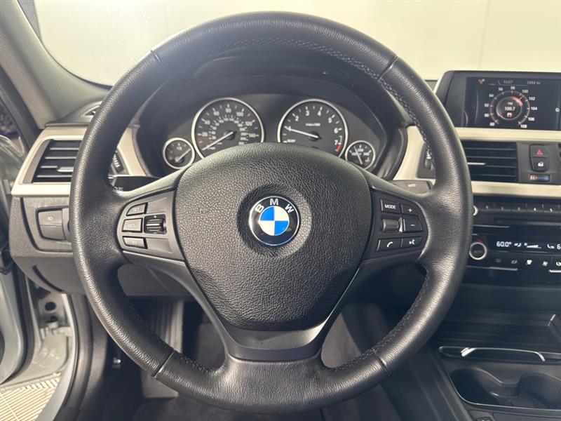 BMW 3-Series 320i Sedan 2017