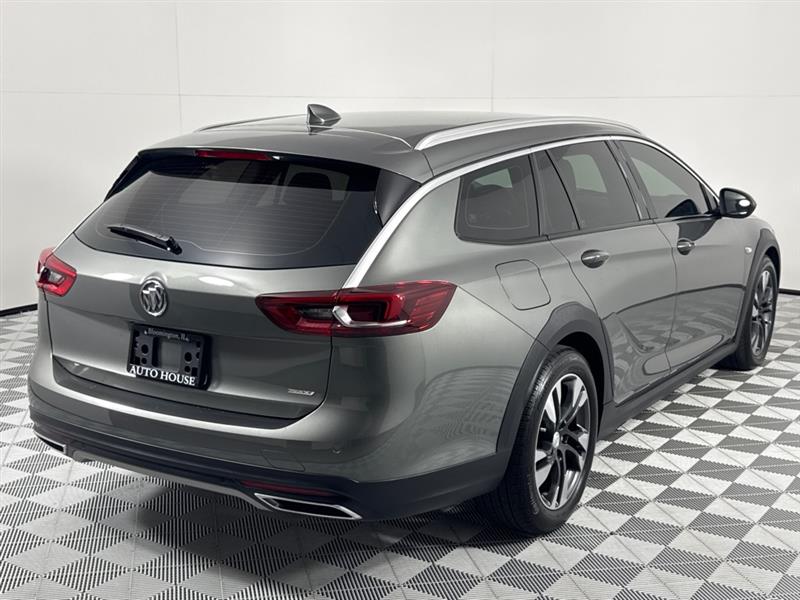 Buick Regal TourX Essence 2018