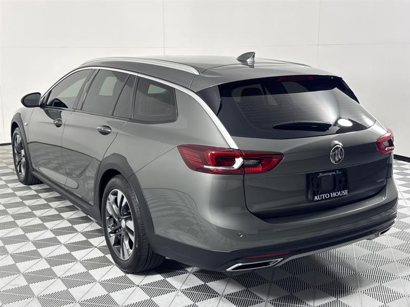 Buick Regal TourX Essence 2018