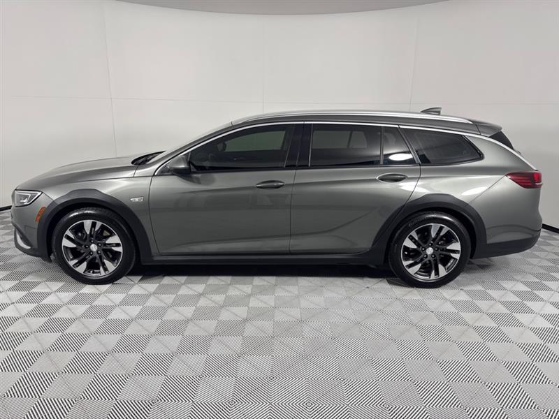 Buick Regal TourX Essence 2018