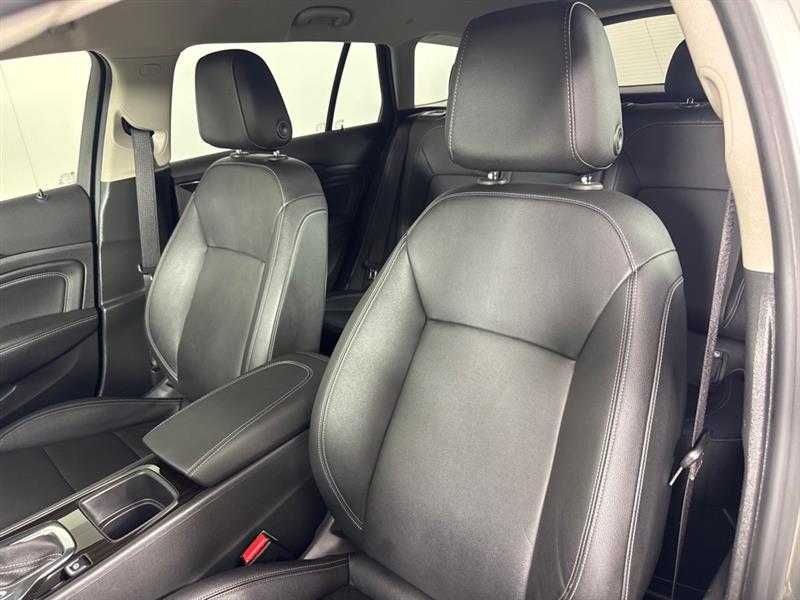 Buick Regal TourX Essence 2018