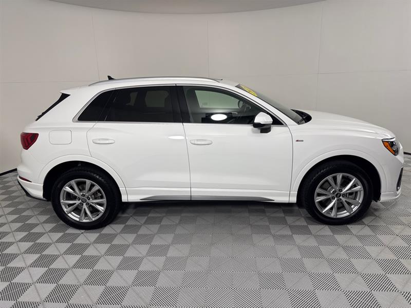 Audi Q3 S line Premium quattro 2021