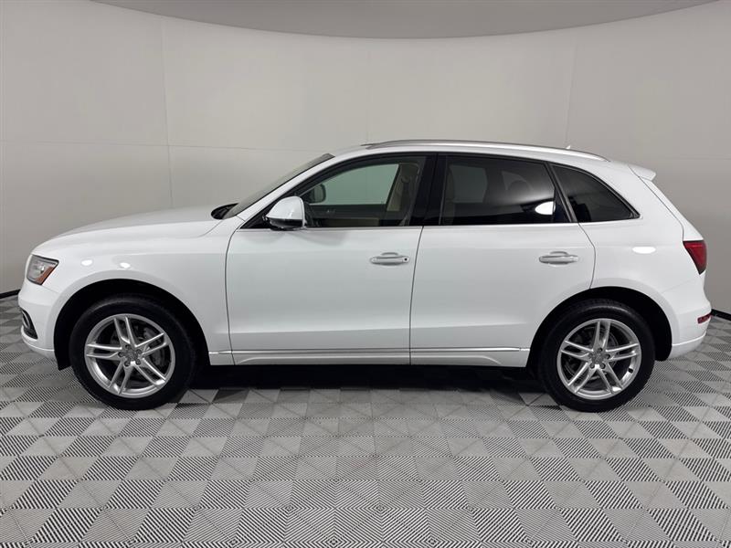 Audi Q5 2.0T Premium quattro 2016