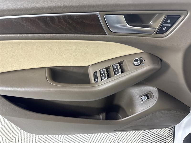 Audi Q5 2.0T Premium quattro 2016