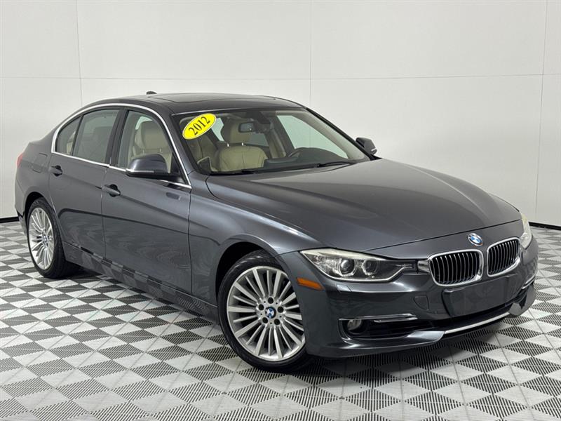 BMW 3-Series 328i Sedan 2012