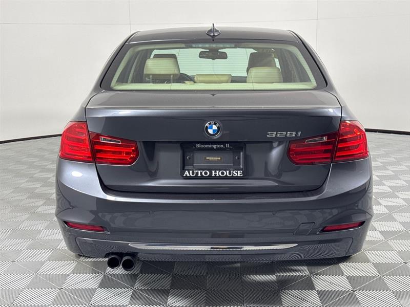 BMW 3-Series 328i Sedan 2012