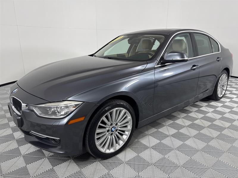 BMW 3-Series 328i Sedan 2012