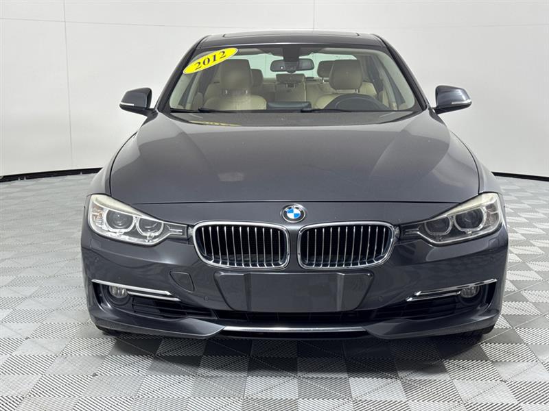 BMW 3-Series 328i Sedan 2012