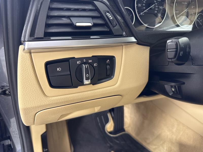 BMW 3-Series 328i Sedan 2012