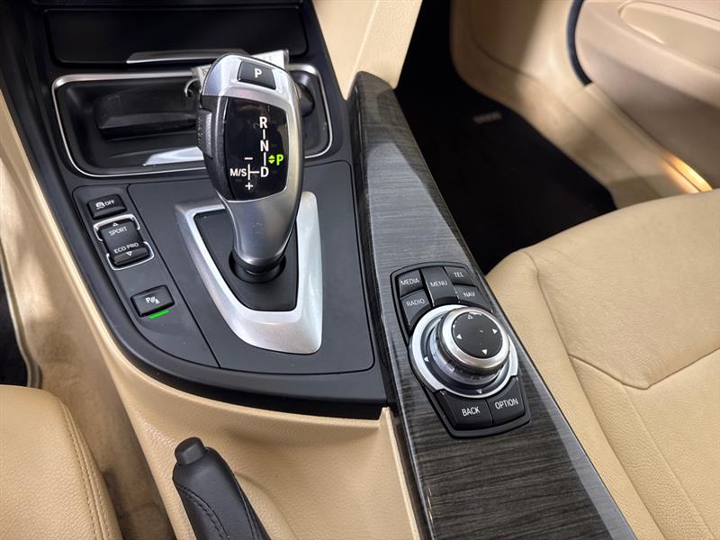 BMW 3-Series 328i Sedan 2012