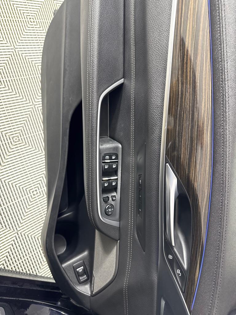 BMW 6-Series Gran Turismo 640i xDrive 2018