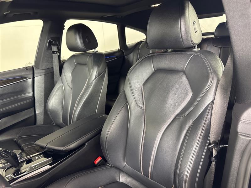 BMW 6-Series Gran Turismo 640i xDrive 2018