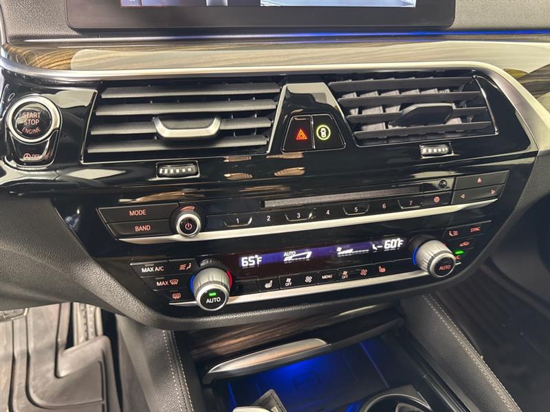 BMW 6-Series Gran Turismo 640i xDrive 2018