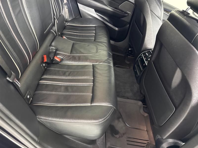 BMW 6-Series Gran Turismo 640i xDrive 2018