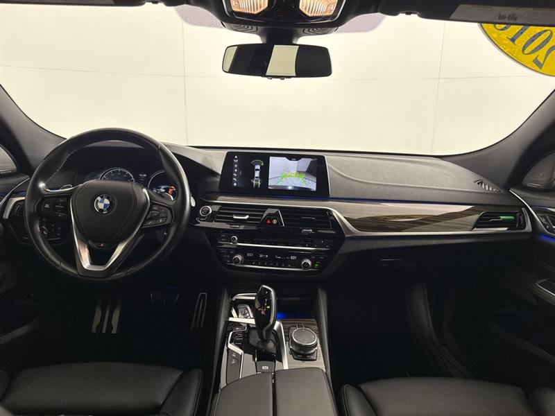 BMW 6-Series Gran Turismo 640i xDrive 2018