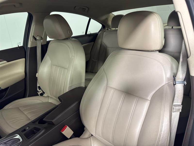 Buick Regal Premium 1 2012