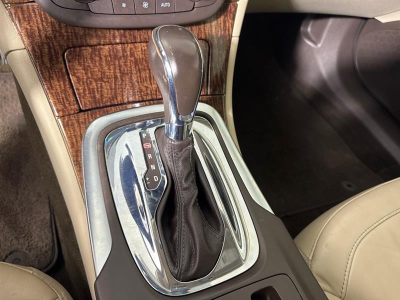 Buick Regal Premium 1 2012