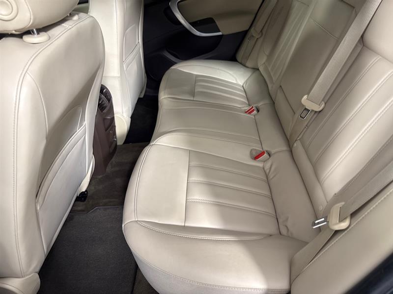 Buick Regal Premium 1 2012