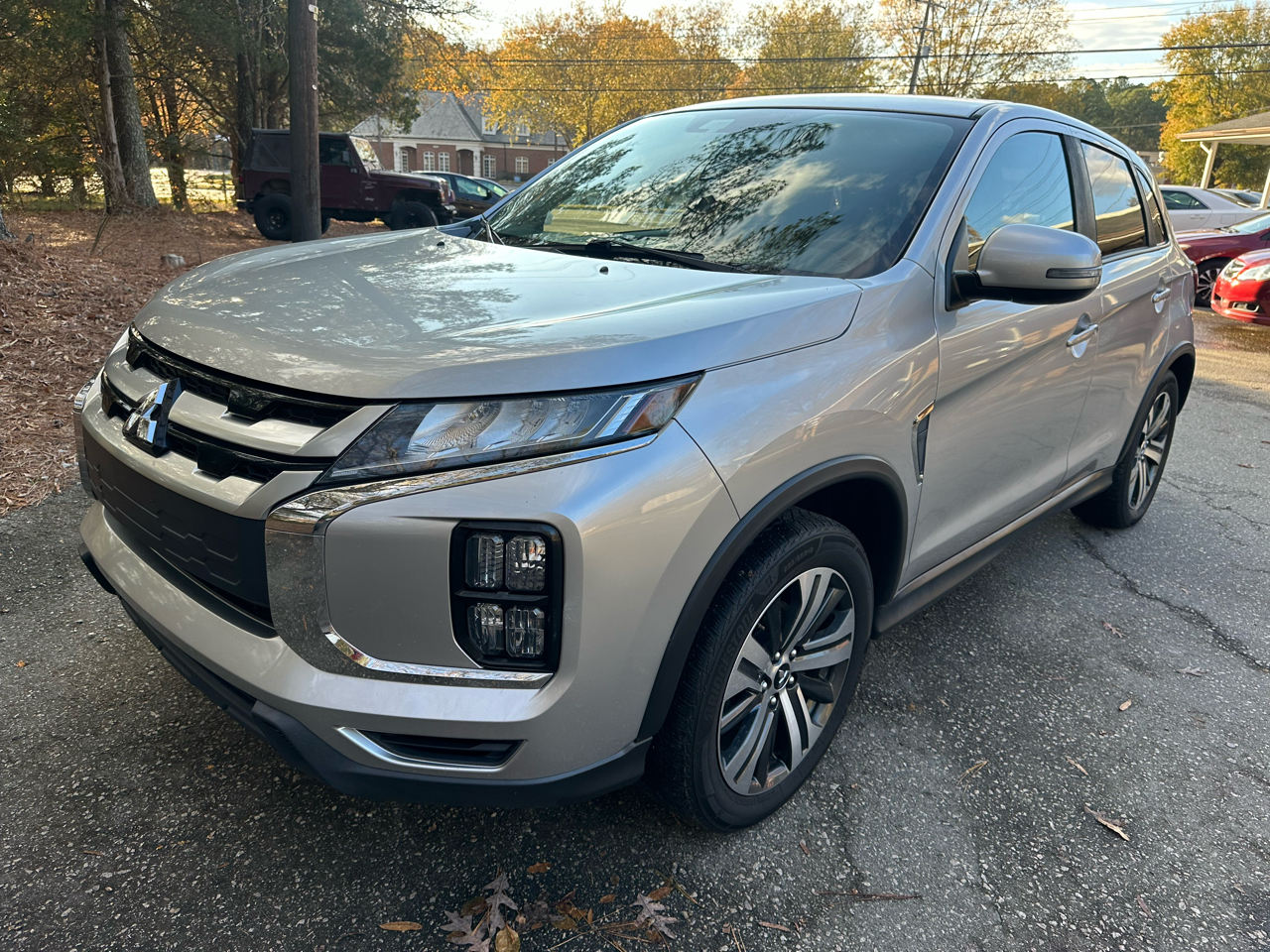 2020 Mitsubishi Outlander Sport SE's photo