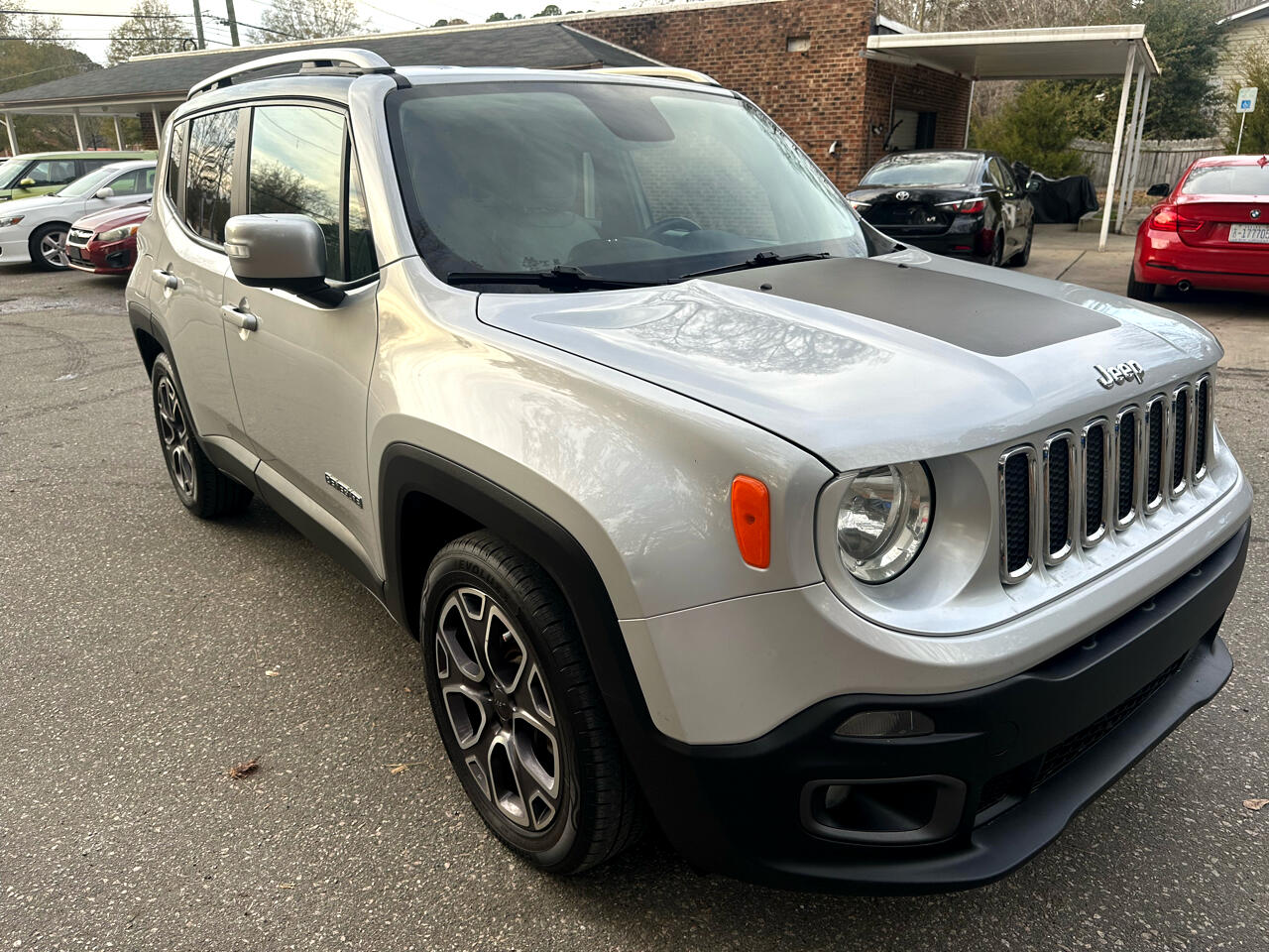 2016 Jeep Renegade Limited's photo