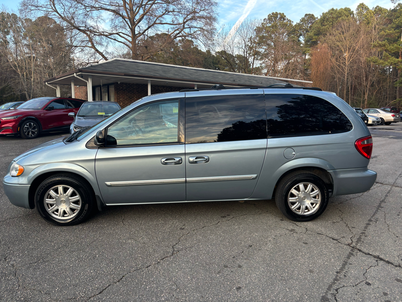 Chrysler Town & Country  2005