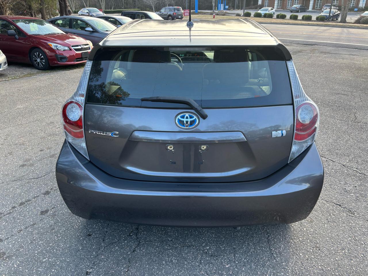 Toyota Prius c  2014