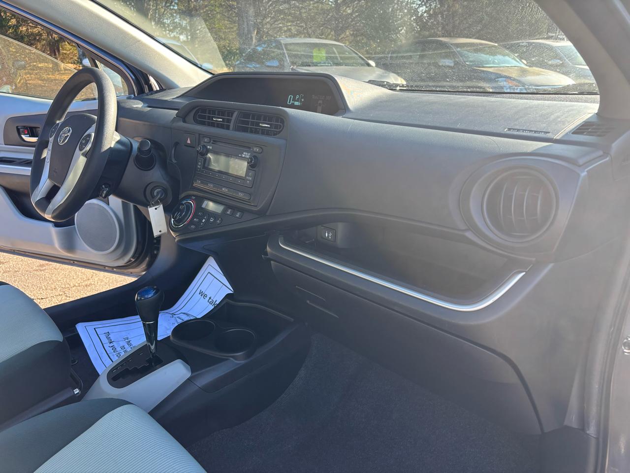 Toyota Prius c  2014