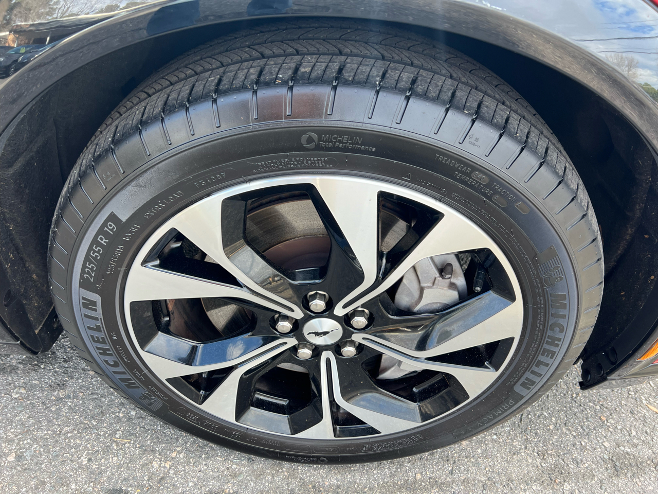 Ford Mustang Mach-E  2022