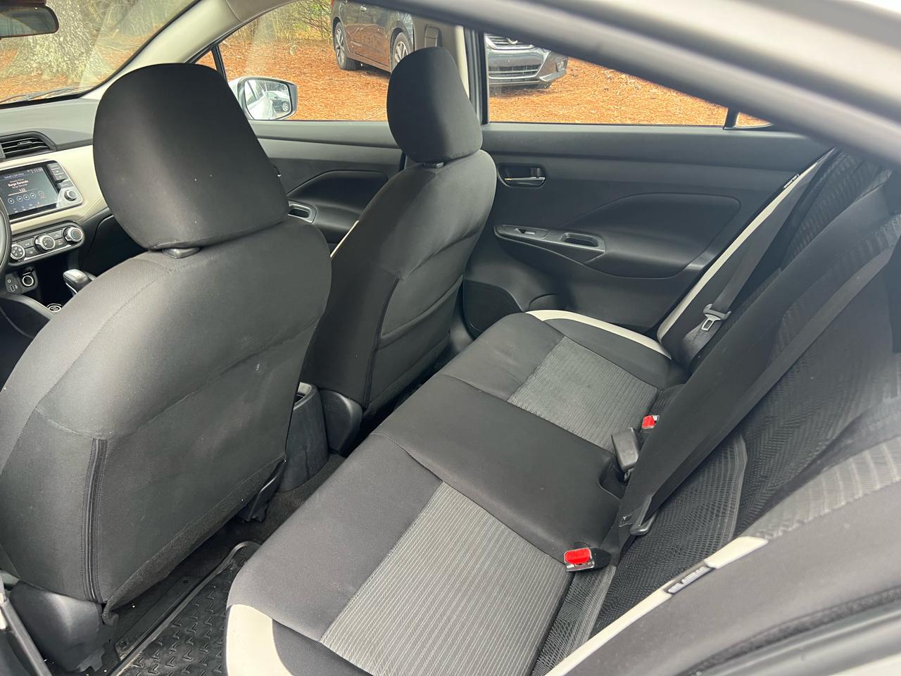 Nissan Versa SV 2021