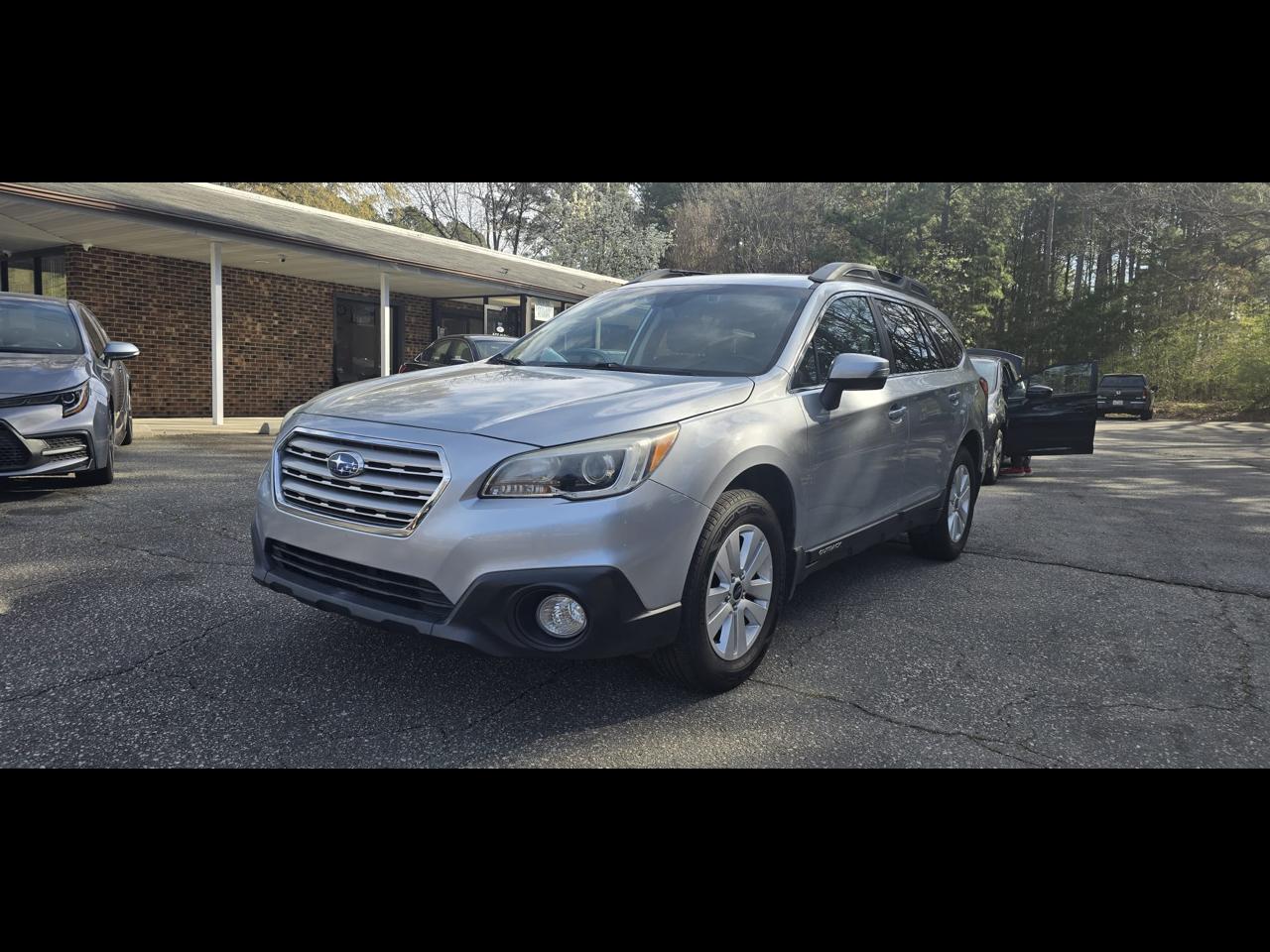 Subaru Outback 4dr Wgn 2.5i Premium 2015
