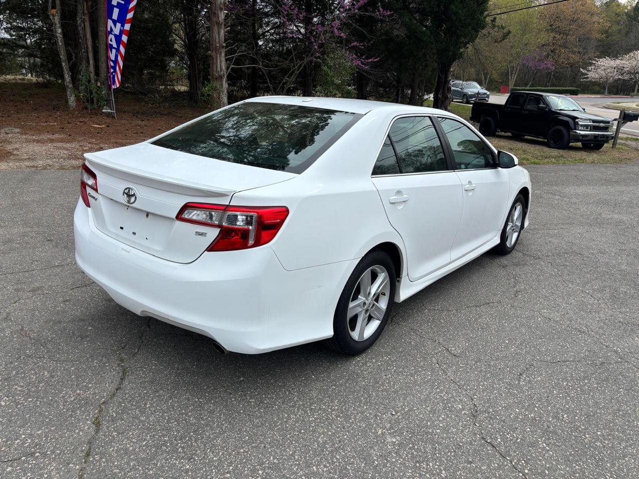 Toyota Camry 4dr Sdn I4 Auto L (Natl) 2012