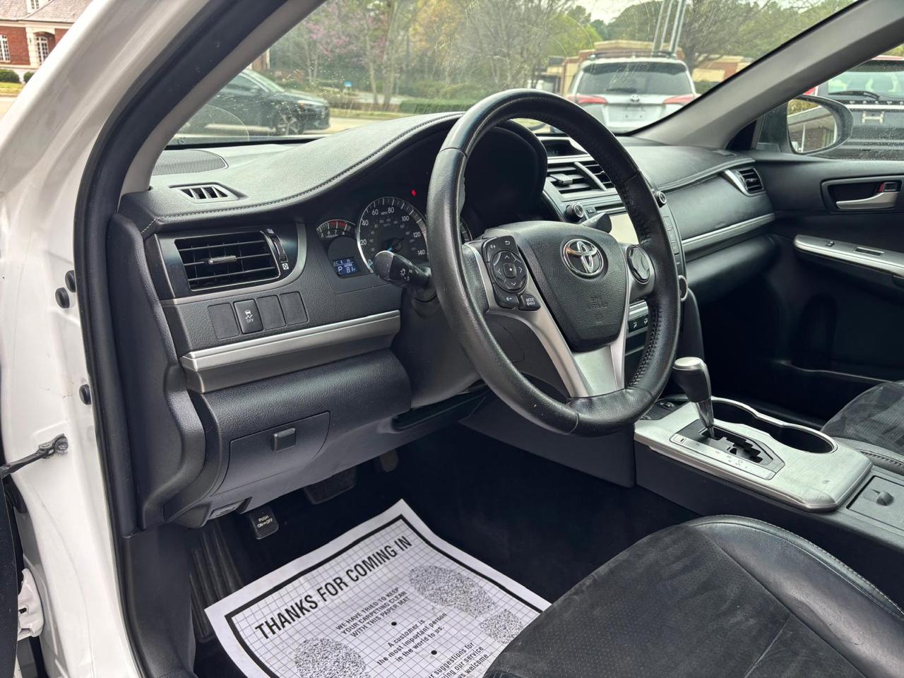 Toyota Camry 4dr Sdn I4 Auto L (Natl) 2012