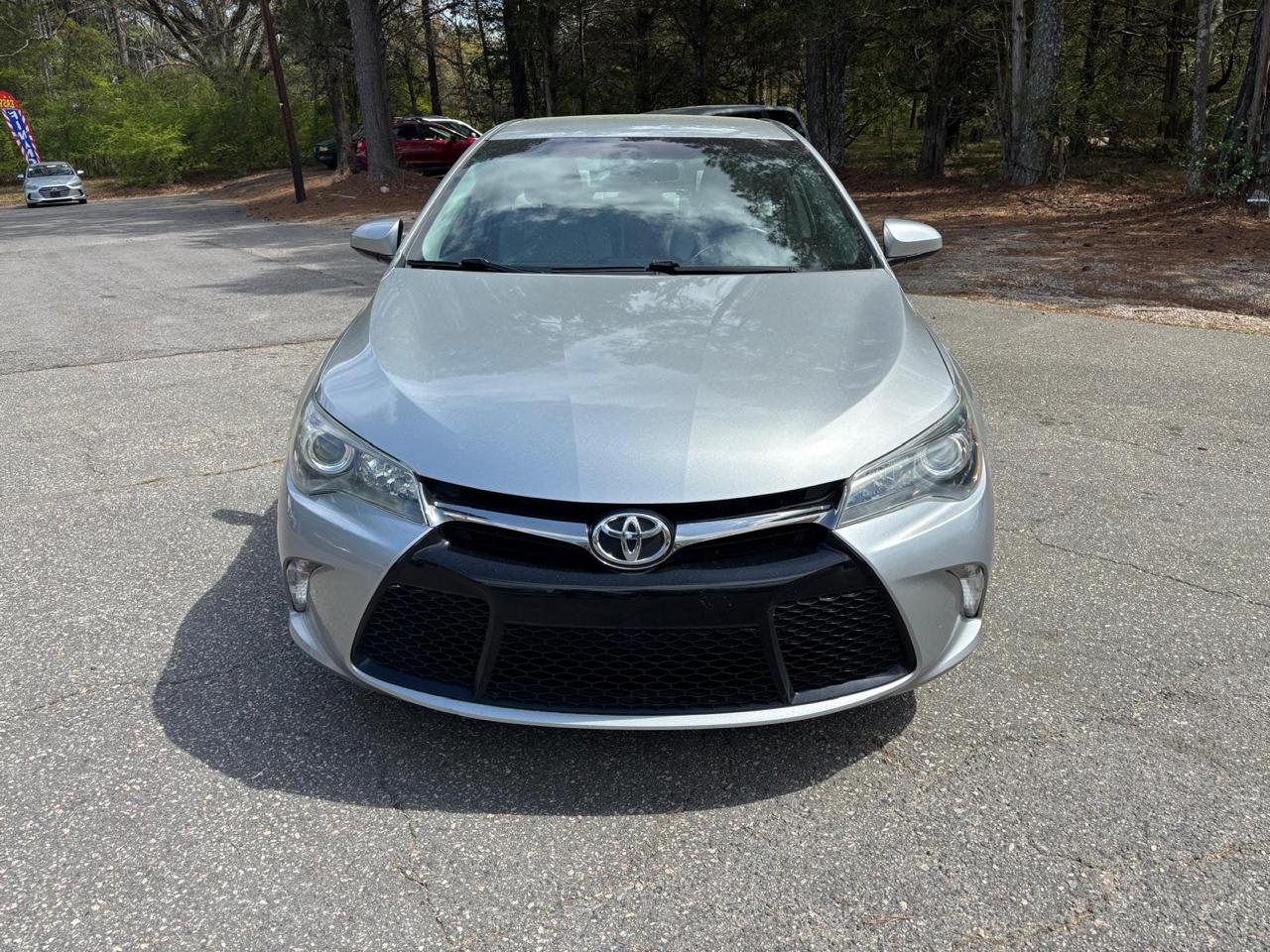 Toyota Camry 4dr Sdn I4 Auto SE w/Special Edition Pkg (Natl) 2016