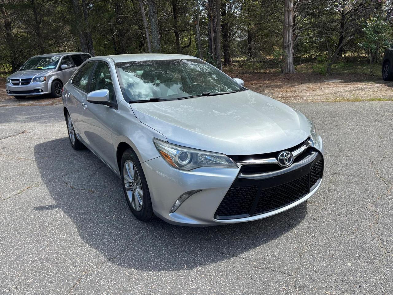 Toyota Camry 4dr Sdn I4 Auto SE w/Special Edition Pkg (Natl) 2016