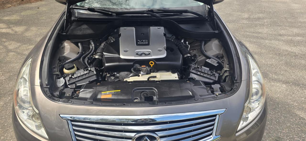 Infiniti G37 Sedan 4dr x AWD 2011
